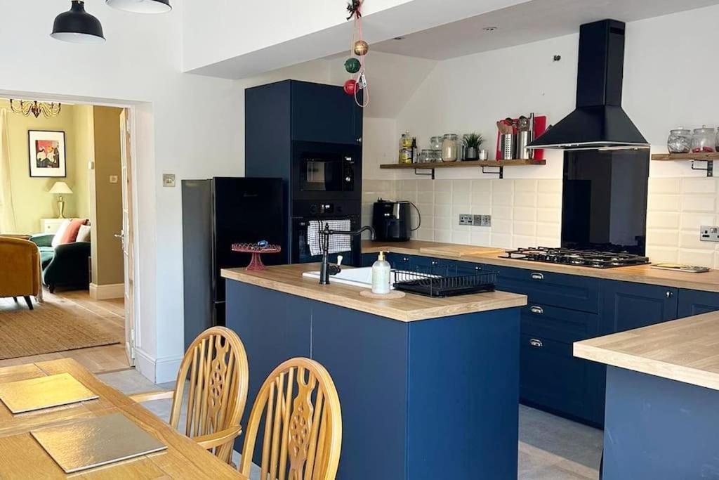 فيلا Townhouse In Belfast, Newtownabbey. المظهر الخارجي الصورة